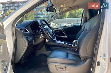 Внедорожник / Кроссовер Mitsubishi Pajero Sport 2024 в 