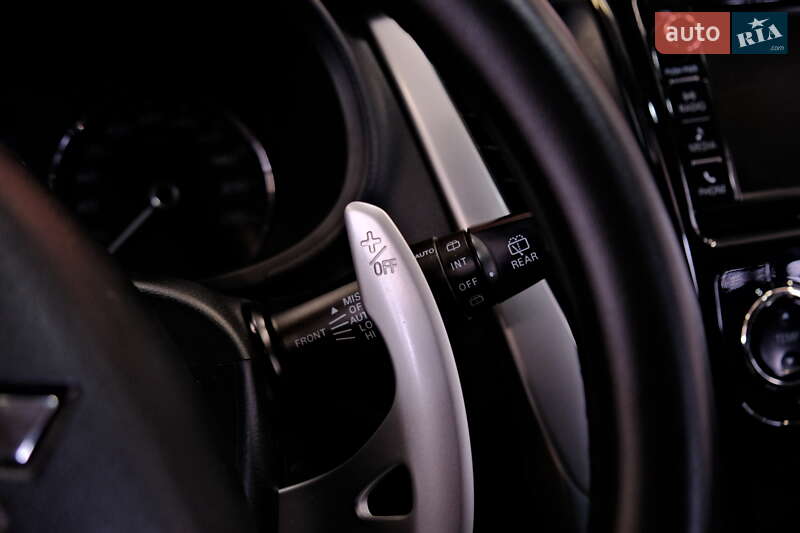 Позашляховик / Кросовер Mitsubishi Pajero Sport 2016 в Одесі