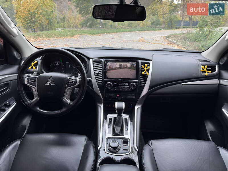 Позашляховик / Кросовер Mitsubishi Pajero Sport 2019 в Полтаві фото 34 Позашляховик / Кросовер Mitsubishi Pajero Sport 2019 в Полтаві