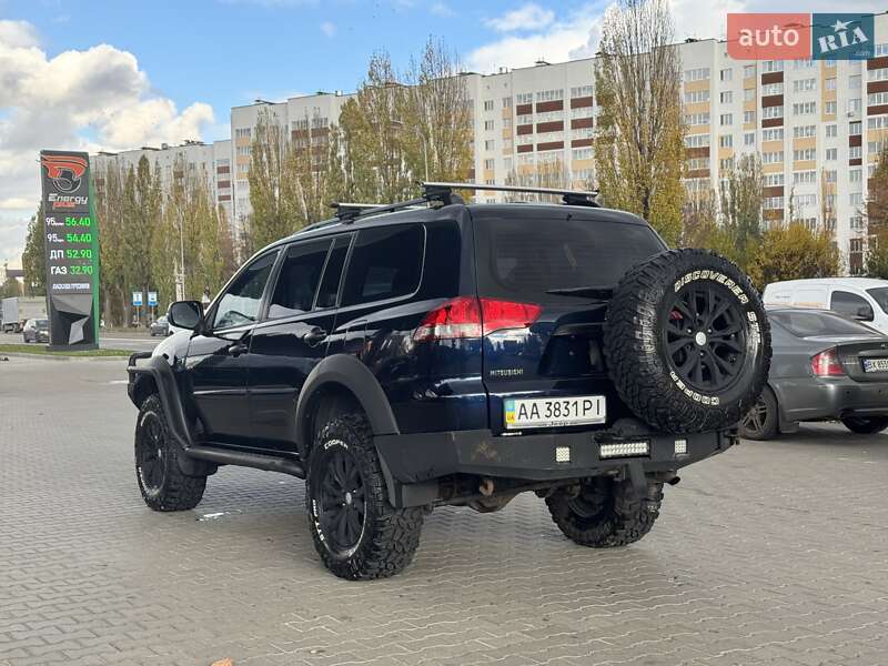 Внедорожник / Кроссовер Mitsubishi Pajero Sport 2013 в Киеве фото 12 Внедорожник / Кроссовер Mitsubishi Pajero Sport 2013 в Киеве