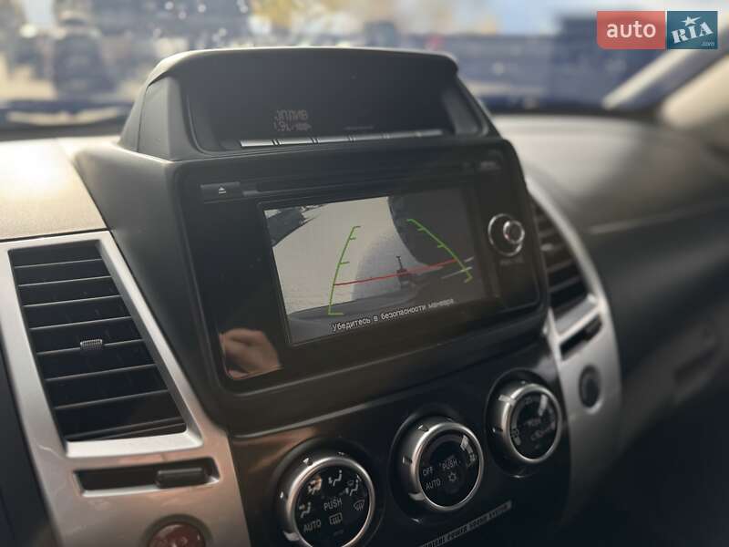 Внедорожник / Кроссовер Mitsubishi Pajero Sport 2013 в Киеве фото 25 Внедорожник / Кроссовер Mitsubishi Pajero Sport 2013 в Киеве