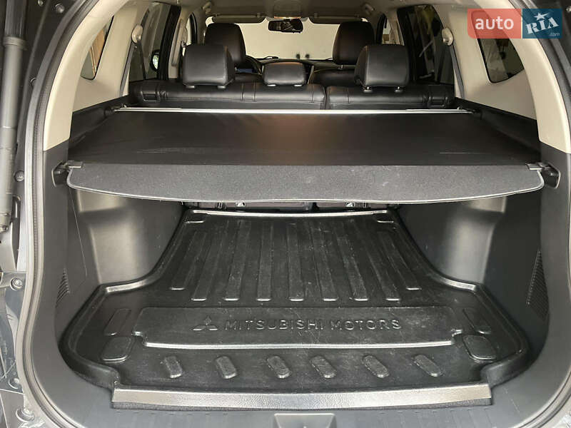 Внедорожник / Кроссовер Mitsubishi Pajero Sport 2021 в Харькове