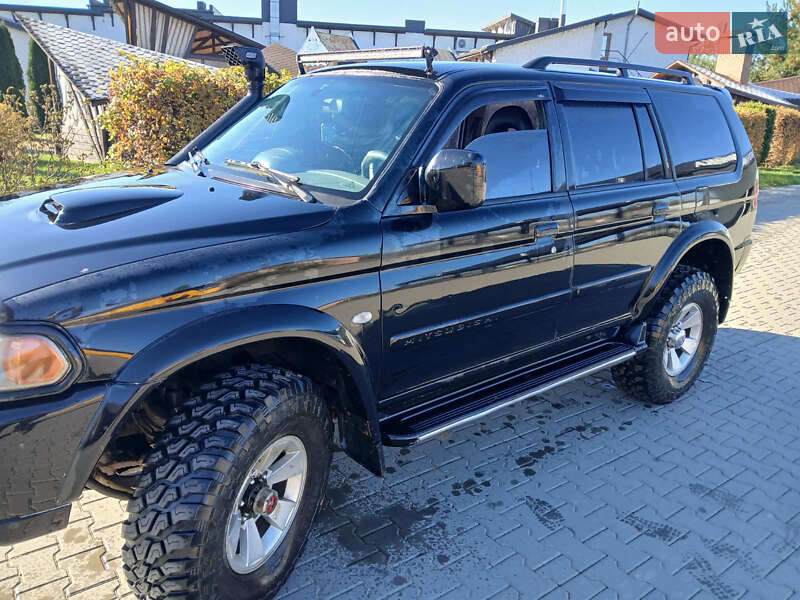 Внедорожник / Кроссовер Mitsubishi Pajero Sport 2005 в Косове