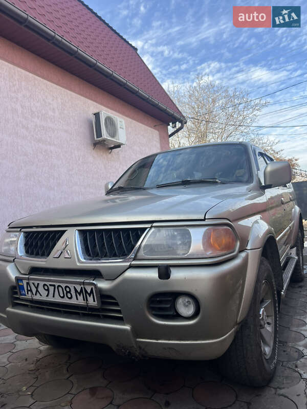 Внедорожник / Кроссовер Mitsubishi Pajero Sport 2007 в Барвенкове