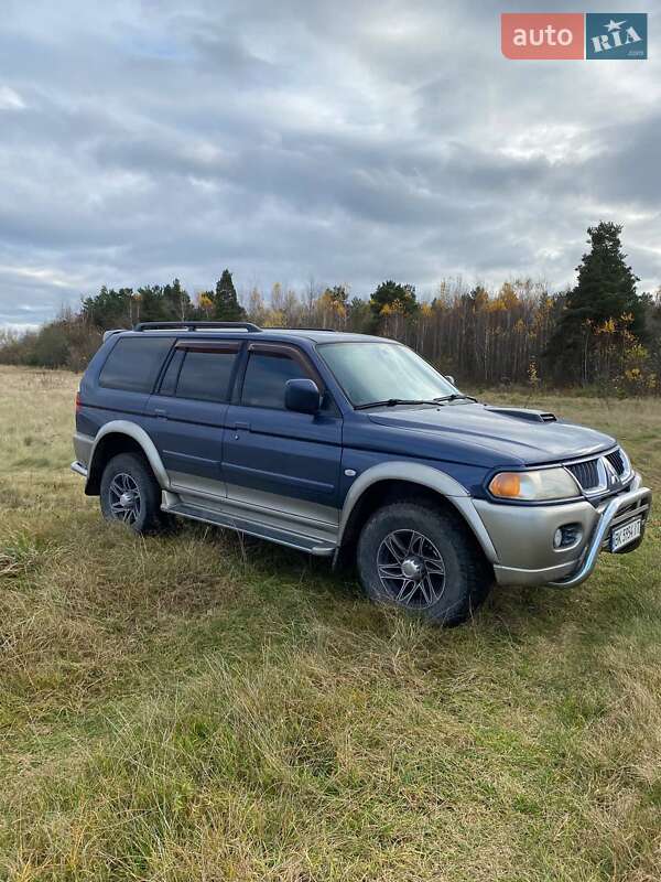 Позашляховик / Кросовер Mitsubishi Pajero Sport 2005 в Рокитному