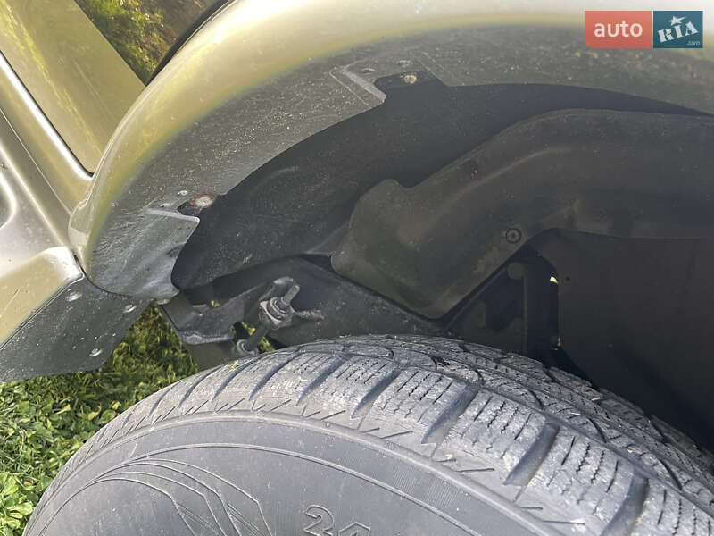 Внедорожник / Кроссовер Mitsubishi Pajero Sport 2004 в Снятине