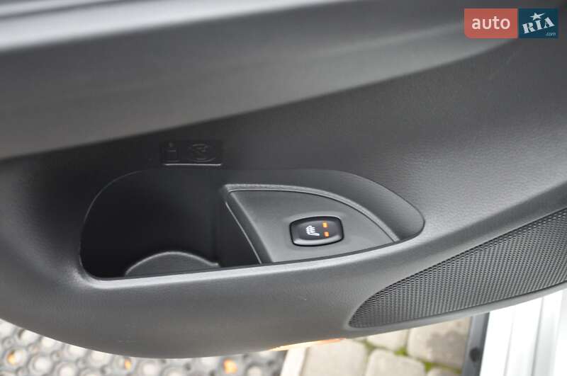 Внедорожник / Кроссовер Mitsubishi Pajero Sport 2016 в Одессе фото 17 Внедорожник / Кроссовер Mitsubishi Pajero Sport 2016 в Одессе