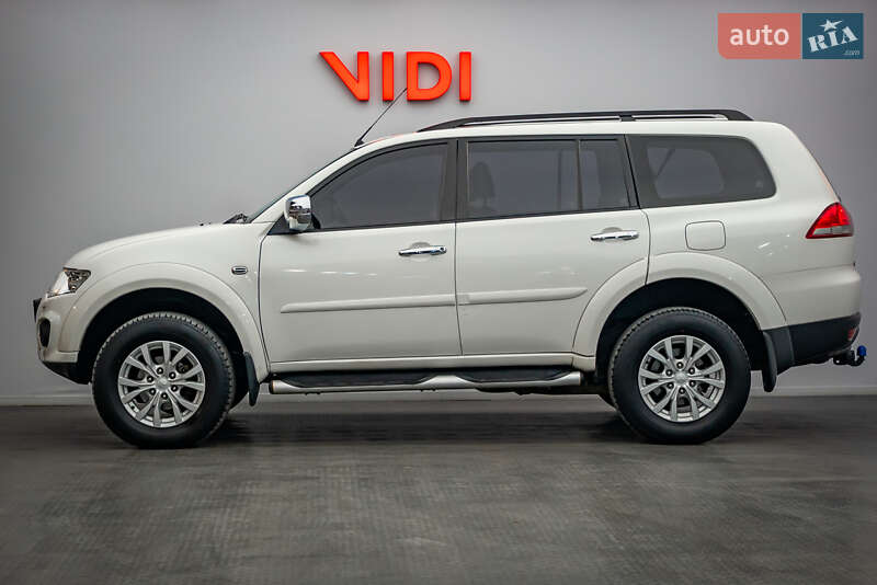 Внедорожник / Кроссовер Mitsubishi Pajero Sport 2015 в Киеве фото 3 Внедорожник / Кроссовер Mitsubishi Pajero Sport 2015 в Киеве