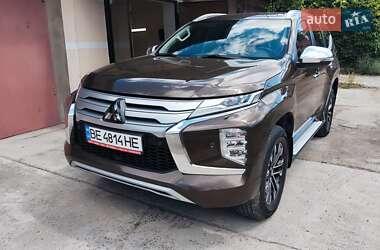 Внедорожник / Кроссовер Mitsubishi Pajero Sport 2021 в Николаеве