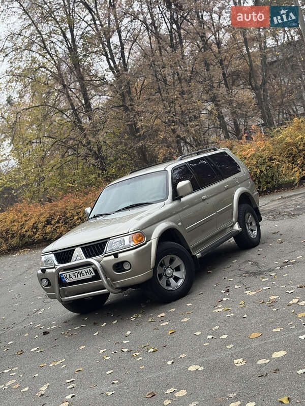 Внедорожник / Кроссовер Mitsubishi Pajero Sport 2008 в Киеве