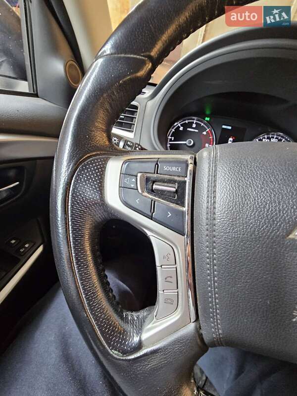 Внедорожник / Кроссовер Mitsubishi Pajero Sport 2017 в Одессе