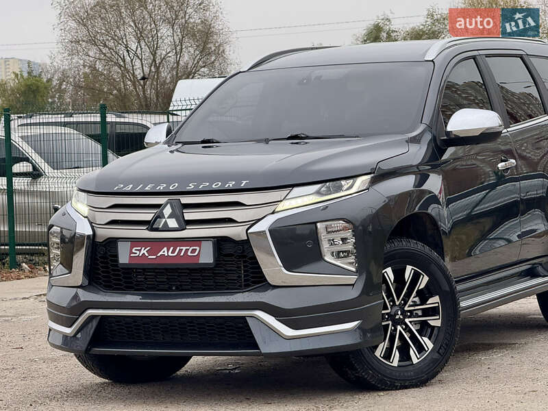 Внедорожник / Кроссовер Mitsubishi Pajero Sport 2019 в Киеве