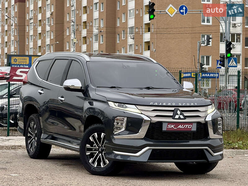 Внедорожник / Кроссовер Mitsubishi Pajero Sport 2019 в Киеве
