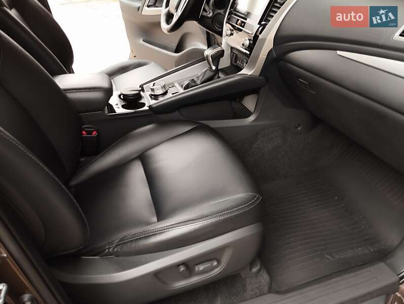 Внедорожник / Кроссовер Mitsubishi Pajero Sport 2021 в Николаеве фото 15 Внедорожник / Кроссовер Mitsubishi Pajero Sport 2021 в Николаеве