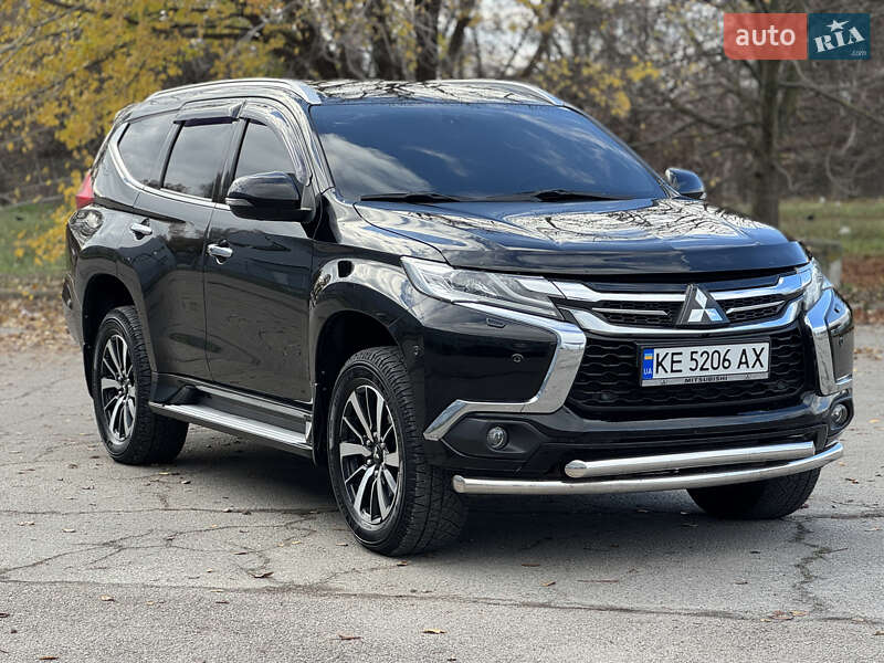 Mitsubishi Pajero Sport 2017