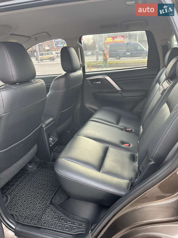 Внедорожник / Кроссовер Mitsubishi Pajero Sport 2021 в Казанке фото 18 Внедорожник / Кроссовер Mitsubishi Pajero Sport 2021 в Казанке