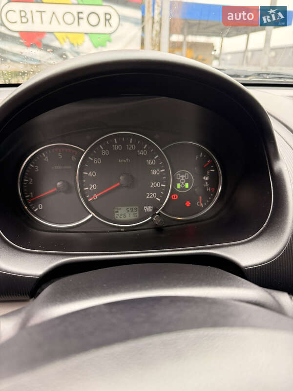 Внедорожник / Кроссовер Mitsubishi Pajero Sport 2011 в Черновцах