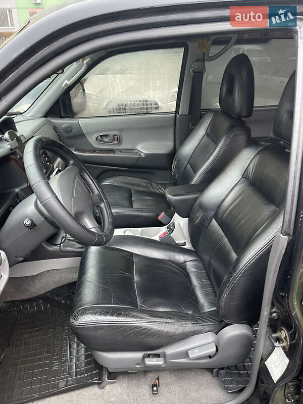 Внедорожник / Кроссовер Mitsubishi Pajero Sport 2004 в Киеве