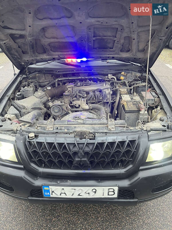 Внедорожник / Кроссовер Mitsubishi Pajero Sport 2004 в Киеве