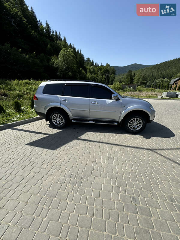 Внедорожник / Кроссовер Mitsubishi Pajero Sport 2013 в Ивано-Франковске фото 25 Внедорожник / Кроссовер Mitsubishi Pajero Sport 2013 в Ивано-Франковске