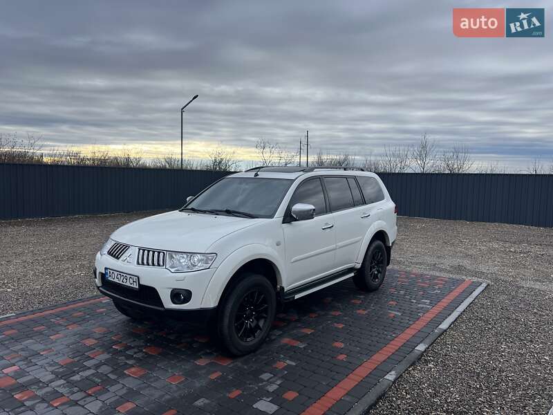 Mitsubishi Pajero Sport 2012 Mitsubishi Pajero Sport 2012