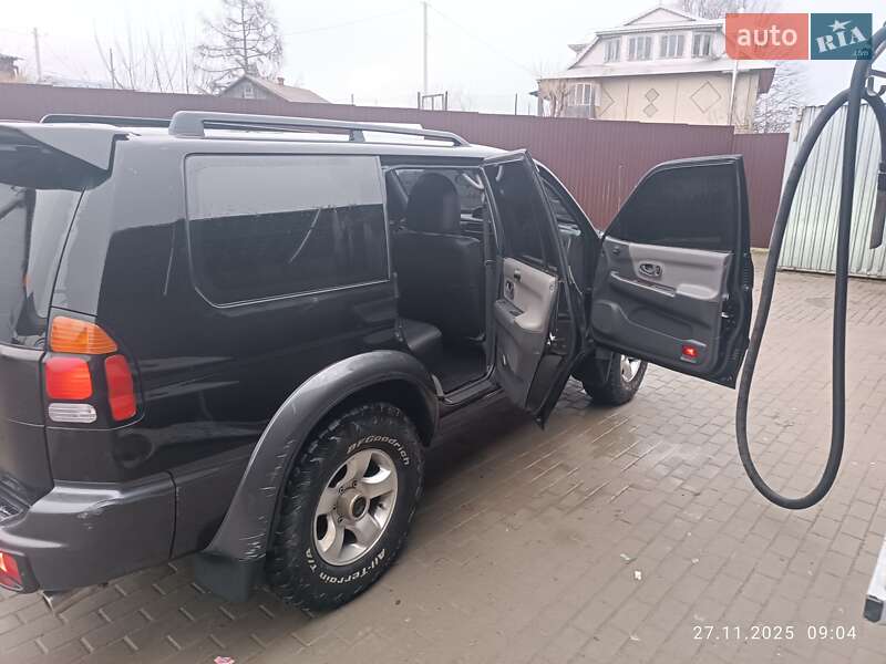 Внедорожник / Кроссовер Mitsubishi Pajero Sport 2004 в Верховине