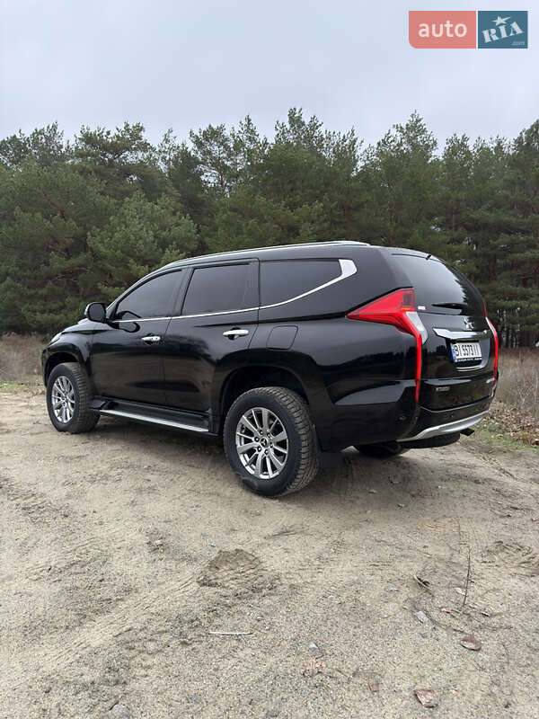 Позашляховик / Кросовер Mitsubishi Pajero Sport 2019 в Дніпрі