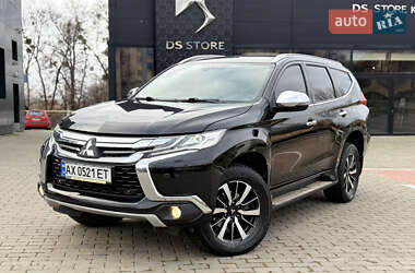 Внедорожник / Кроссовер Mitsubishi Pajero Sport 2016 в Харькове