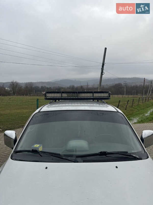 Внедорожник / Кроссовер Mitsubishi Pajero Sport 2002 в Сваляве