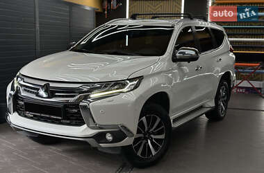 Позашляховик / Кросовер Mitsubishi Pajero Sport 2019 в Одесі