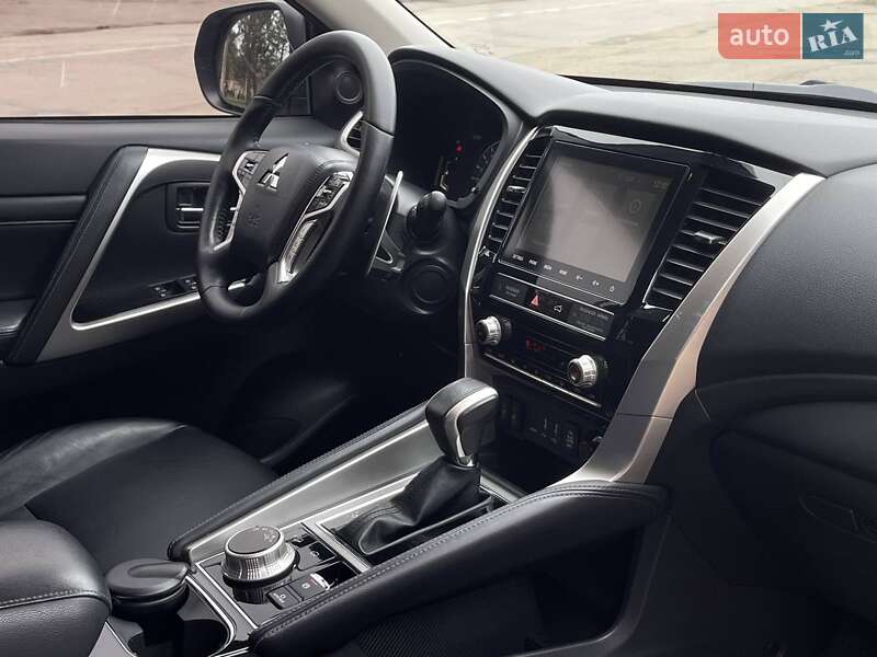 Внедорожник / Кроссовер Mitsubishi Pajero Sport 2021 в Николаеве фото 23 Внедорожник / Кроссовер Mitsubishi Pajero Sport 2021 в Николаеве