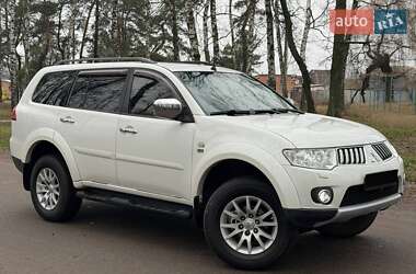 Внедорожник / Кроссовер Mitsubishi Pajero Sport 2013 в Ахтырке
