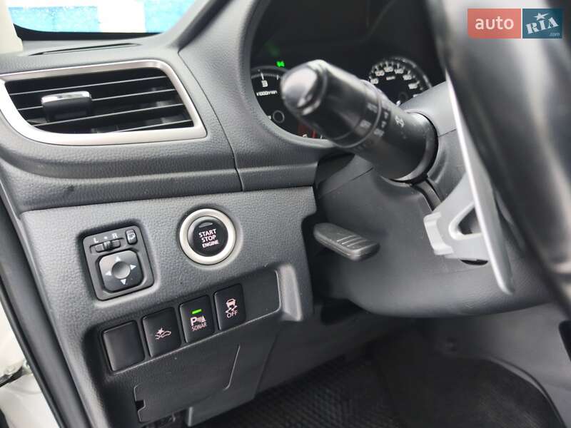 Позашляховик / Кросовер Mitsubishi Pajero Sport 2016 в Києві