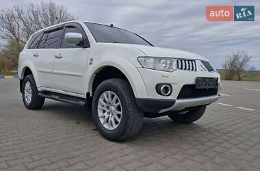 Внедорожник / Кроссовер Mitsubishi Pajero Sport 2012 в Одессе