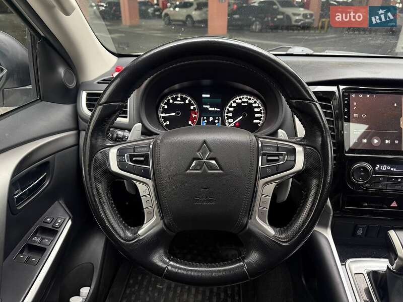 Внедорожник / Кроссовер Mitsubishi Pajero Sport 2019 в Киеве