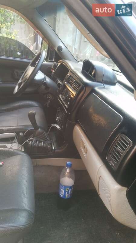 Внедорожник / Кроссовер Mitsubishi Pajero Sport 2002 в Калуше