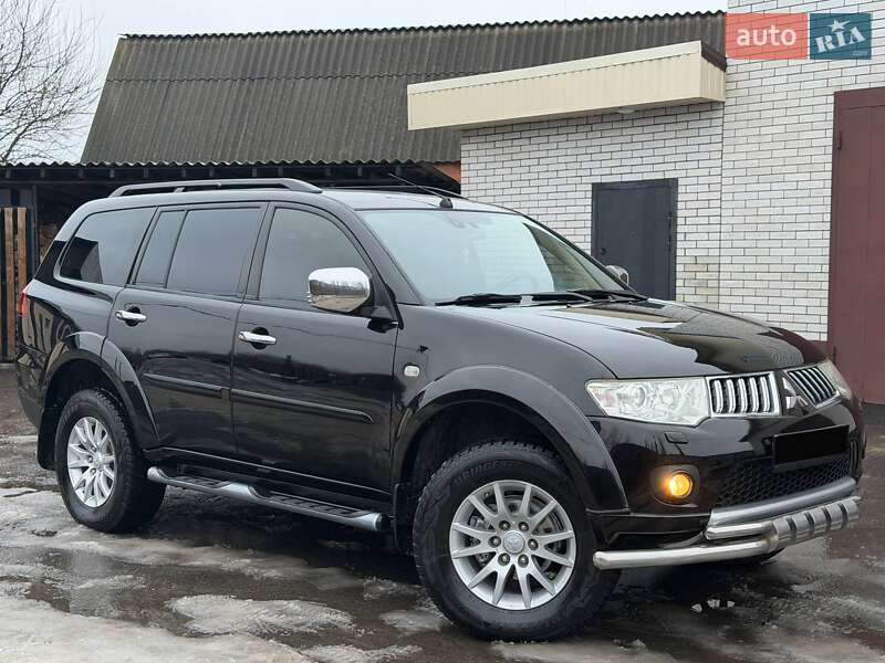 Mitsubishi Pajero Sport 2012 Mitsubishi Pajero Sport 2012