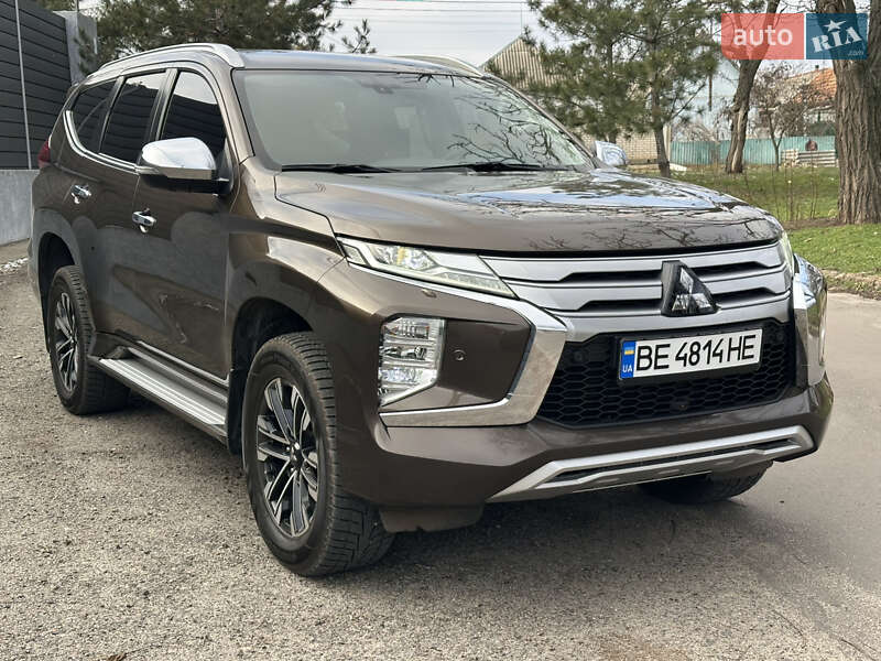 Mitsubishi Pajero Sport 2021