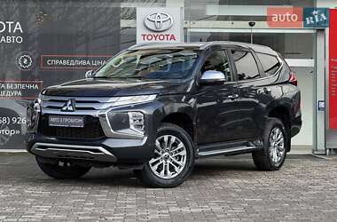 Позашляховик / Кросовер Mitsubishi Pajero Sport 2021 в Ужгороді