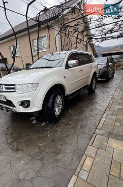 Внедорожник / Кроссовер Mitsubishi Pajero Sport 2015 в Тячеве