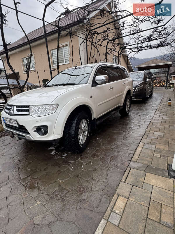 Mitsubishi Pajero Sport 2015 Mitsubishi Pajero Sport 2015