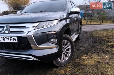 Позашляховик / Кросовер Mitsubishi Pajero Sport 2019 в Охтирці
