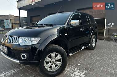 Внедорожник / Кроссовер Mitsubishi Pajero Sport 2011 в Киеве