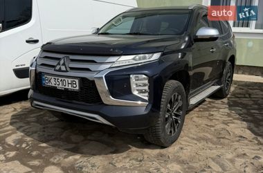 Внедорожник / Кроссовер Mitsubishi Pajero Sport 2020 в Луцке