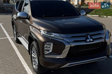 Внедорожник / Кроссовер Mitsubishi Pajero Sport 2021 в Сумах