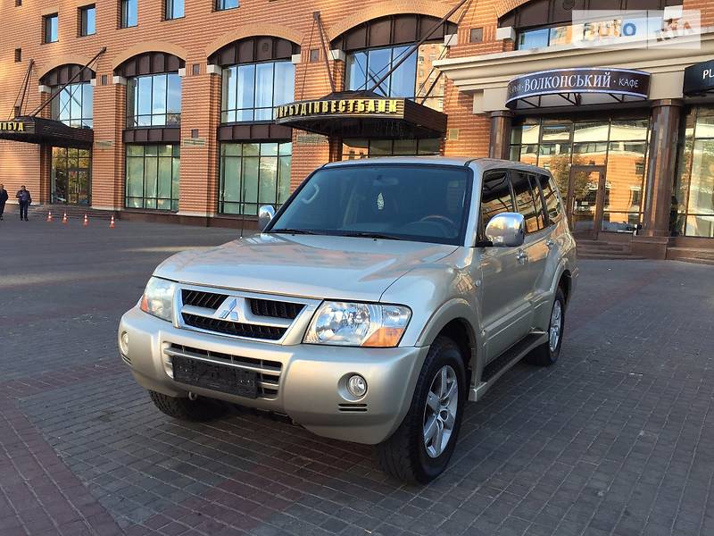 Внедорожник / Кроссовер Mitsubishi Pajero Wagon 2006 в Киеве