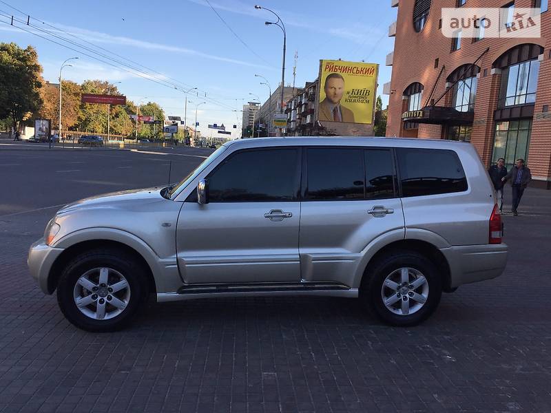 Внедорожник / Кроссовер Mitsubishi Pajero Wagon 2006 в Киеве