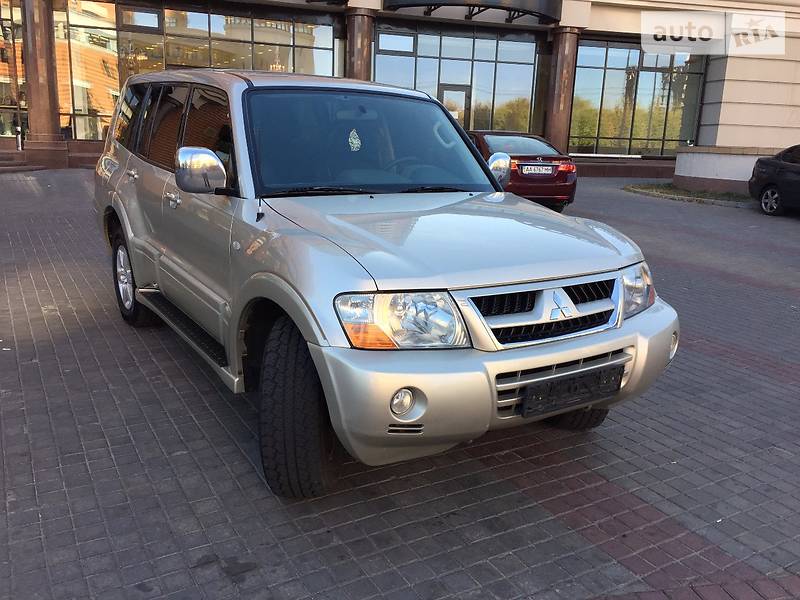 Внедорожник / Кроссовер Mitsubishi Pajero Wagon 2006 в Киеве