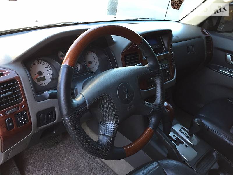 Внедорожник / Кроссовер Mitsubishi Pajero Wagon 2006 в Киеве