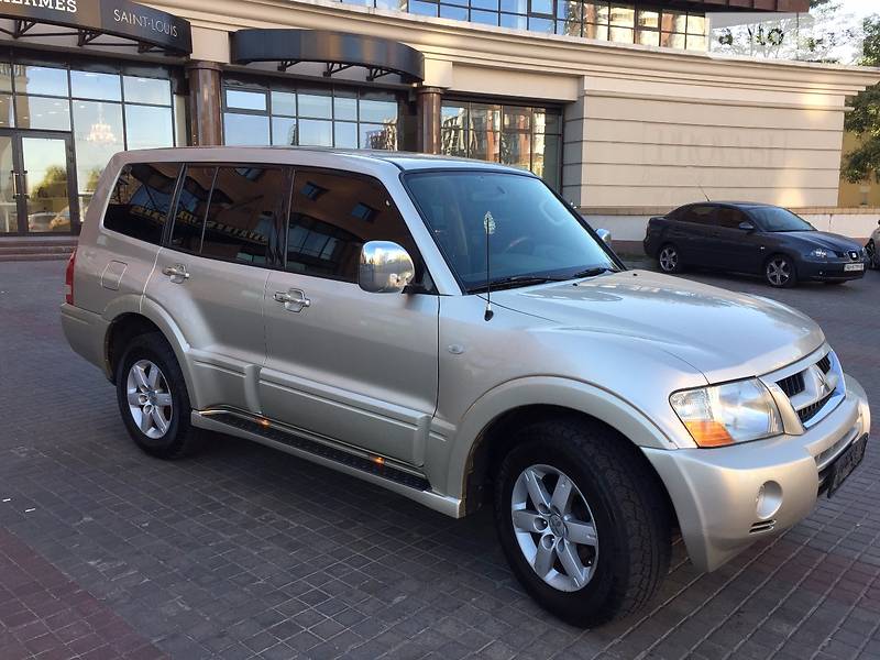 Внедорожник / Кроссовер Mitsubishi Pajero Wagon 2006 в Киеве